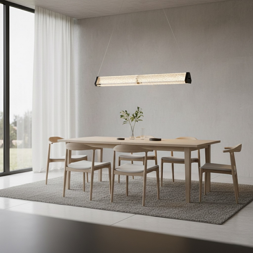 Світлодіодна люстра над столом у чорному кольорі