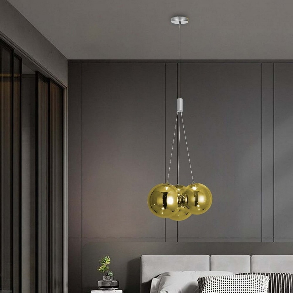 Chandelier with 3 gold shades